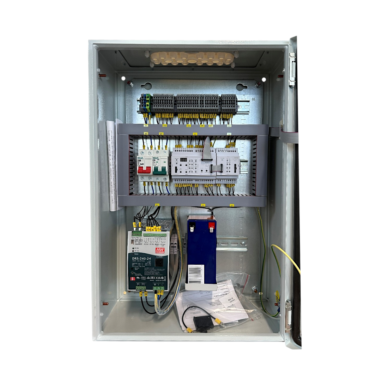 Шкаф управления 21 реверсивными клапанами 24В ШУПК21Р-24-24(IP54)